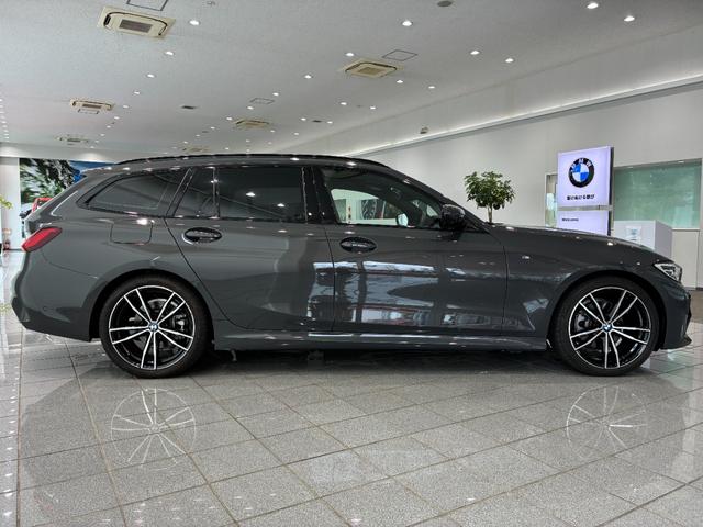 ３シリーズ ３２０ｄ　ｘＤｒｉｖｅツーリングＭスポツＥＤジョイ＋　全国２年保証　ハーフレザーシート　フルセグＴＶチューナー　ＬＥＤヘッドライト　１９インチアルミホイール　ＡＣＣ（4枚目）