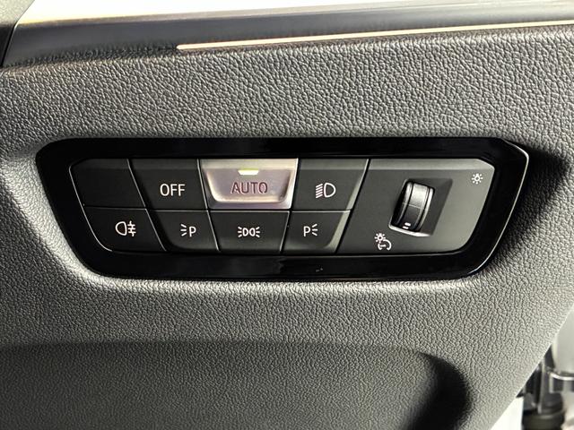 ３シリーズ Ｍ３４０ｉ　ｘＤｒｉｖｅツーリング　全国２年保証　パノラマガラスサンルーフ　レザーシート　フルセグＴＶチューナー　ＬＥＤヘッドライト　１９インチアルミホイール　ＡＣＣ（15枚目）