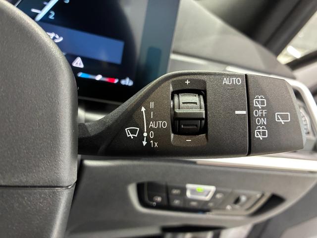 ３シリーズ Ｍ３４０ｉ　ｘＤｒｉｖｅツーリング　全国２年保証　パノラマガラスサンルーフ　レザーシート　フルセグＴＶチューナー　ＬＥＤヘッドライト　１９インチアルミホイール　ＡＣＣ（17枚目）