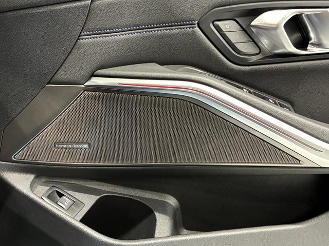 ３シリーズ Ｍ３４０ｉ　ｘＤｒｉｖｅツーリング　全国２年保証　パノラマガラスサンルーフ　レザーシート　フルセグＴＶチューナー　ＬＥＤヘッドライト　１９インチアルミホイール　ＡＣＣ（32枚目）
