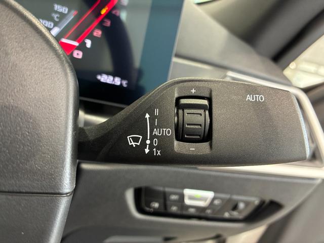 Ｍ４ Ｍ４カブリオレ　コンペティション　Ｍ　ｘＤｒｉｖｅ　レザーシート　フルセグＴＶチューナー　ＬＥＤヘッドライト　１９　２０インチアルミホイール　ＡＣＣ（17枚目）