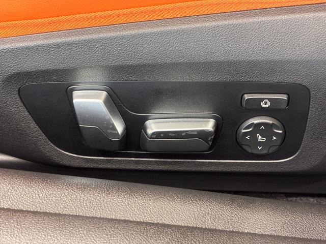 Ｍ４ Ｍ４カブリオレ　コンペティション　Ｍ　ｘＤｒｉｖｅ　レザーシート　フルセグＴＶチューナー　ＬＥＤヘッドライト　１９　２０インチアルミホイール　ＡＣＣ（26枚目）