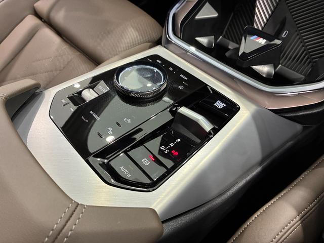 Ｘ３ Ｍ５０　ｘＤｒｉｖｅ　全国２年保証　レザーシート　フルセグＴＶチューナー　ＬＥＤヘッドライト　パワーリアゲート　２０インチアルミホイール　ＡＣＣ（7枚目）