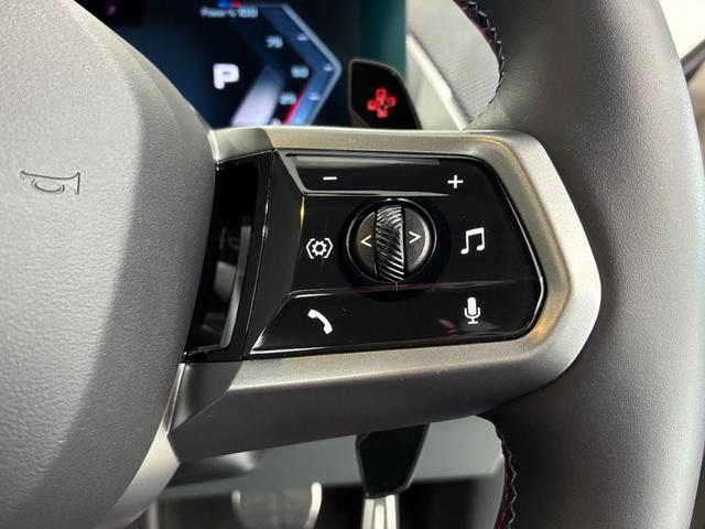 Ｘ３ Ｍ５０　ｘＤｒｉｖｅ　全国２年保証　レザーシート　フルセグＴＶチューナー　ＬＥＤヘッドライト　パワーリアゲート　２０インチアルミホイール　ＡＣＣ（12枚目）