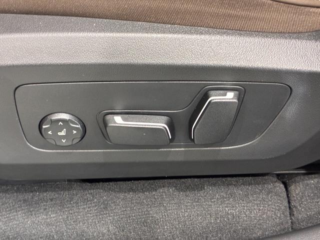 Ｘ３ Ｍ５０　ｘＤｒｉｖｅ　全国２年保証　レザーシート　フルセグＴＶチューナー　ＬＥＤヘッドライト　パワーリアゲート　２０インチアルミホイール　ＡＣＣ（26枚目）