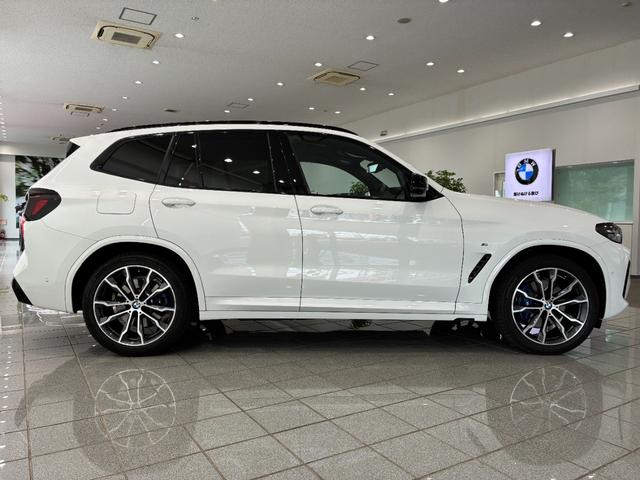 Ｘ３ Ｍ４０ｉ　雹害車両　全国２年保証　パノラマガラスサンルーフ　レザーシート　フルセグＴＶチューナー　ＬＥＤヘッドライト　パワーリアゲート　２０インチアルミホイール　ＡＣＣ（4枚目）