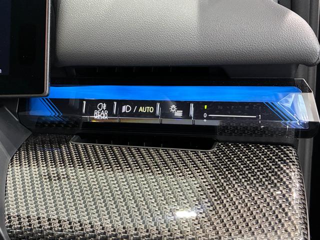 ｉ５ Ｍ６０　ｘＤｒｉｖｅ　全国２年保証　レザーシートフル　セグＴＶチューナー　ＬＥＤヘッドライト　パワーリアゲート　２０インチアルミホイール　ＡＣＣ（15枚目）
