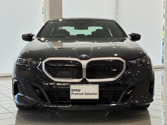 ｉ５ Ｍ６０　ｘＤｒｉｖｅ　全国２年保証　レザーシートフル　セグＴＶチューナー　ＬＥＤヘッドライト　パワーリアゲート　２０インチアルミホイール　ＡＣＣ（35枚目）