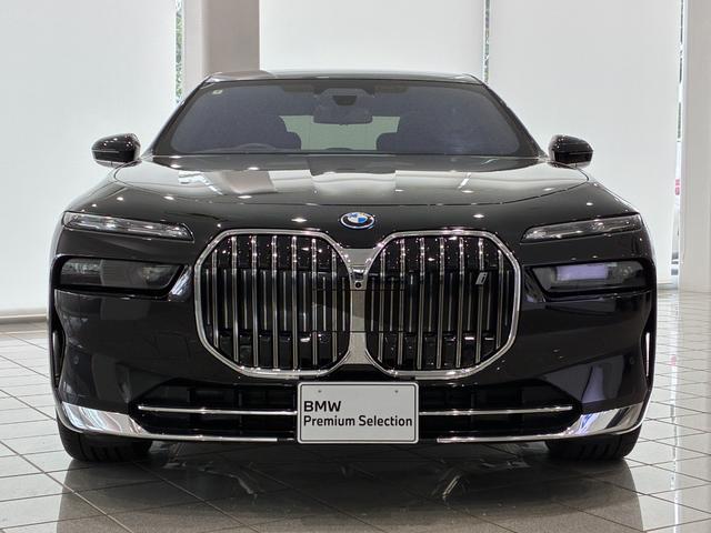 ｉ７ ｘＤｒｉｖｅ　６０　エクセレンス　全国２年保証　スカイラウンジルーフ　レザーシート　フルセグＴＶチューナー　ＬＥＤヘッドライト　後席モニター　２０インチアルミホイール　ＡＣＣ（37枚目）