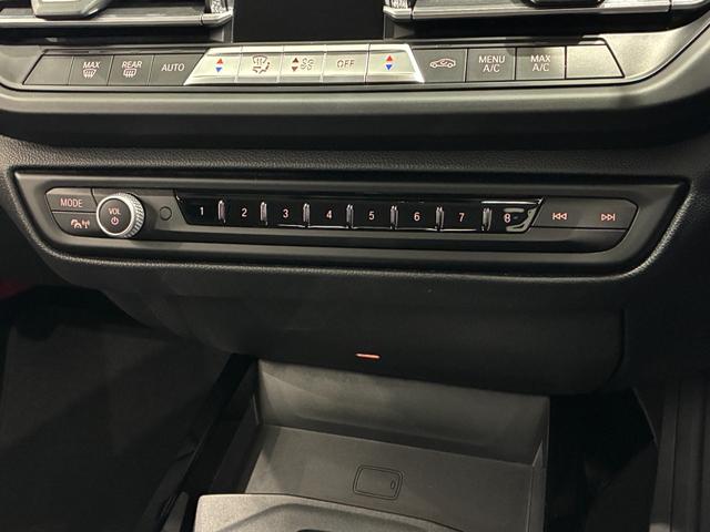 １シリーズ １１８ｄ　プレイ　リアカメラ　パワーリアゲート　ＬＥＤヘッドライト　１７インチアルミホイール　ＡＣＣ（20枚目）
