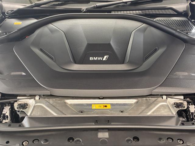 ｉ４ ｅＤｒｉｖｅ　４０　Ｍスポーツ　ハイラインパッケージ　全国２年保証　コンフォートパッケージ　レザーシート　ＬＥＤヘッドライト　１８インチアルミホイール　ＡＣＣ　ＥＴＣ（13枚目）