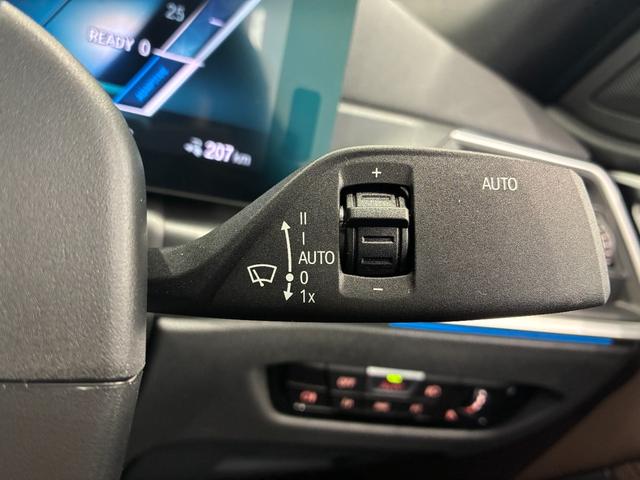 ｉ４ ｅＤｒｉｖｅ　４０　Ｍスポーツ　ハイラインパッケージ　全国２年保証　コンフォートパッケージ　レザーシート　ＬＥＤヘッドライト　１８インチアルミホイール　ＡＣＣ　ＥＴＣ（17枚目）