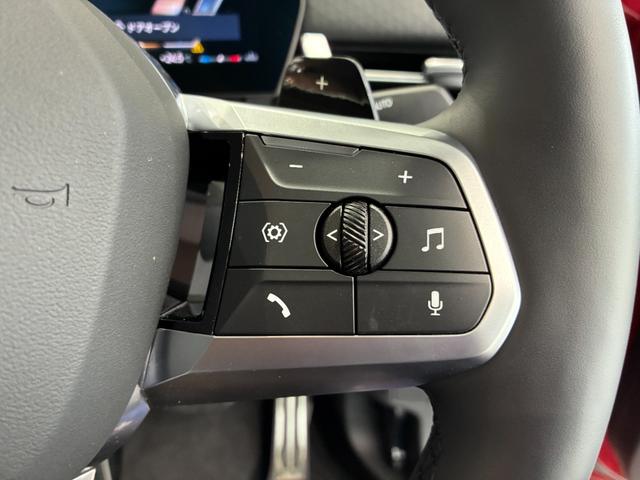 Ｘ２ ｘＤｒｉｖｅ　２０ｉ　Ｍスポーツ　全国２年保証　ガラスサンルーフ　ハーマンカードンスピーカー　レザーシート　ＬＥＤヘッドライト　１９インチアルミホイール　ＡＣＣ　ＥＴＣ（12枚目）