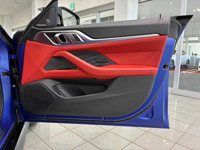 ｉ４ Ｍ５０　ｘＤｒｉｖｅ　全国２年保証　ガラスサンルーフ　レザーシート　フルセグＴＶチューナー　パワーリアゲート　ＬＥＤヘッドライト　１９インチアルミホイール　ＡＣＣ　ＥＴＣ（31枚目）