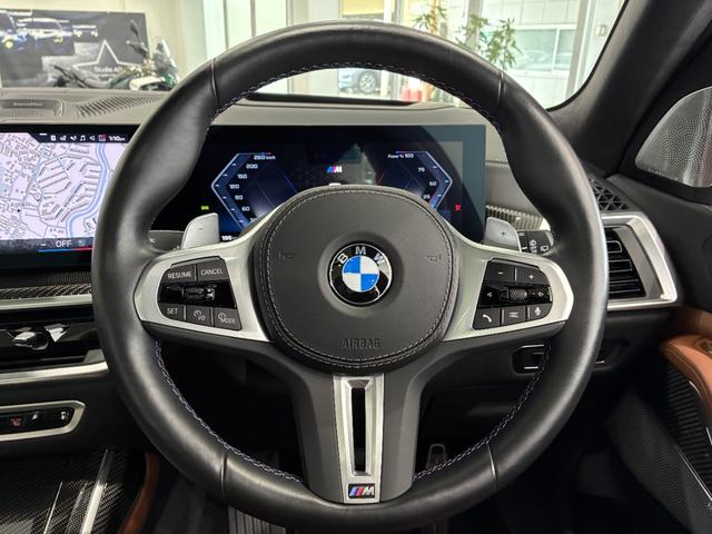 Ｘ７ Ｍ６０ｉ　ｘＤｒｉｖｅ　全国２年保証　３列シート　パノラマガラスサンルーフ　レザーシート　　　フルセグＴＶチューナー　パワーリアゲート　ＬＥＤヘッドライト　　２２インチアルミホイール　ＡＣＣ　ＥＴＣ（14枚目）