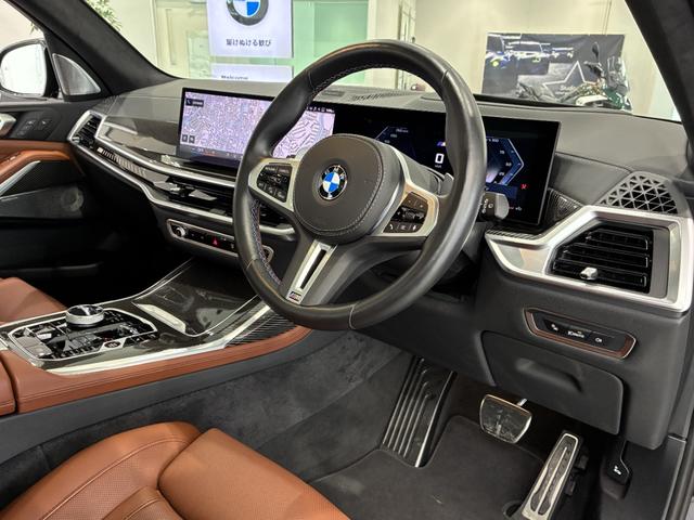 Ｘ７ Ｍ６０ｉ　ｘＤｒｉｖｅ　全国２年保証　３列シート　パノラマガラスサンルーフ　レザーシート　　　フルセグＴＶチューナー　パワーリアゲート　ＬＥＤヘッドライト　　２２インチアルミホイール　ＡＣＣ　ＥＴＣ（21枚目）