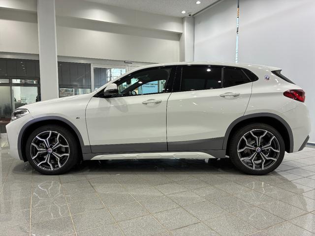 Ｘ２ ｘＤｒｉｖｅ　２０ｄ　ＭスポーツＸ　全国２年保証　ハーフレザーシート　フルセグＴＶチューナー　パワーリアゲート　ＬＥＤヘッドライト　１９インチアルミホイール　ＡＣＣ　ＥＴＣ（5枚目）