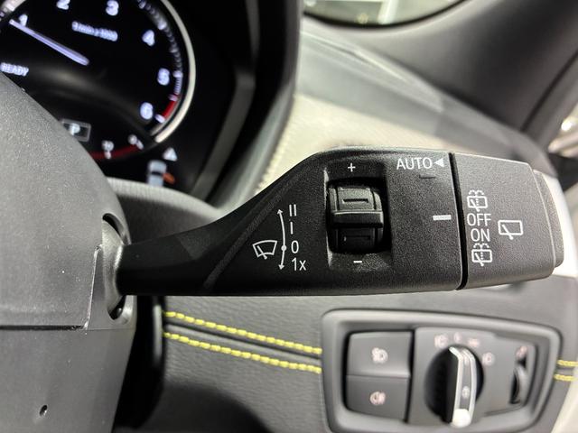 Ｘ２ ｘＤｒｉｖｅ　２０ｄ　ＭスポーツＸ　全国２年保証　ハーフレザーシート　フルセグＴＶチューナー　パワーリアゲート　ＬＥＤヘッドライト　１９インチアルミホイール　ＡＣＣ　ＥＴＣ（17枚目）