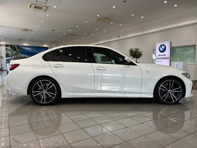 ３シリーズ ３２０ｄ　ｘＤｒｉｖｅ　Ｍスポーツ　ハーフレザーシート　パワーリアゲート　ＬＥＤヘッドライト　１９インチアルミホイール　ＡＣＣ　ＥＴＣ（4枚目）