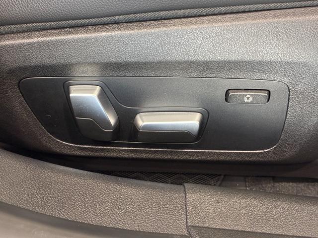 ３シリーズ ３２０ｄ　ｘＤｒｉｖｅ　Ｍスポーツ　ハーフレザーシート　パワーリアゲート　ＬＥＤヘッドライト　１９インチアルミホイール　ＡＣＣ　ＥＴＣ（26枚目）