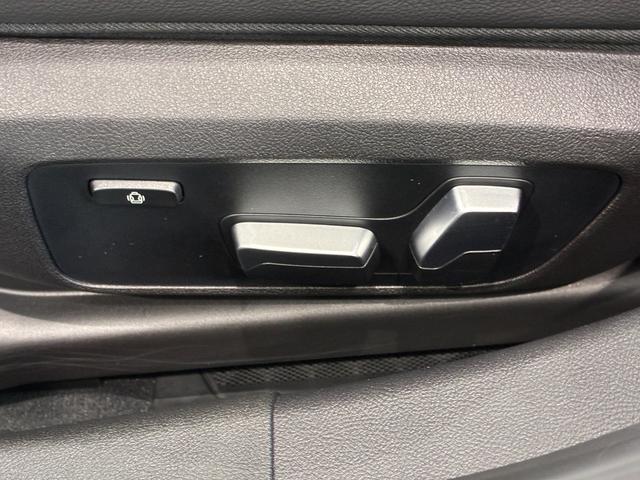 ３シリーズ ３２０ｄ　ｘＤｒｉｖｅ　Ｍスポーツ　ハーフレザーシート　パワーリアゲート　ＬＥＤヘッドライト　１９インチアルミホイール　ＡＣＣ　ＥＴＣ（27枚目）