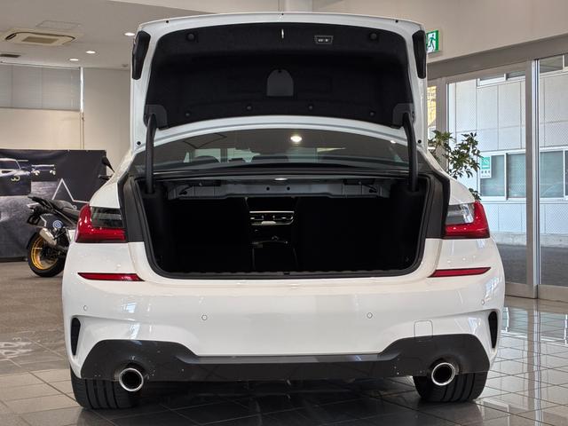 ３シリーズ ３２０ｄ　ｘＤｒｉｖｅ　Ｍスポーツ　ハーフレザーシート　パワーリアゲート　ＬＥＤヘッドライト　１９インチアルミホイール　ＡＣＣ　ＥＴＣ（36枚目）