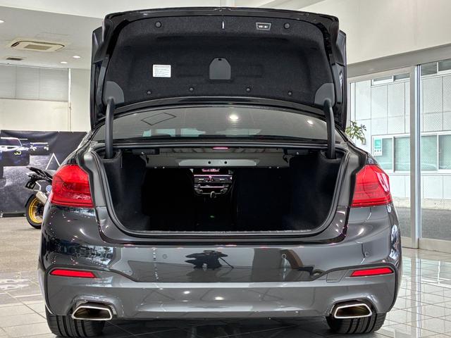 ☆　日本全国ご納車可能です。　遠方の方もご安心ください。お客様の管轄の陸運事務所にてご登録後、ご自宅までお車をお持ちいたします。弊社では、北海道から沖縄まで全国に販売実績がございます。