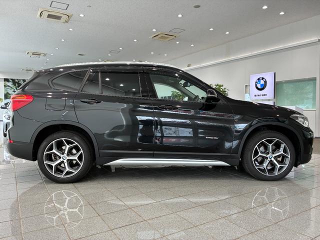 Ｘ１ ｓＤｒｉｖｅ　１８ｉ　ｘライン　レザーシート　パワーリアゲート　ＬＥＤヘッドライト　１８インチアルミホイール　ＥＴＣ（4枚目）