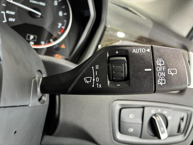 Ｘ１ ｓＤｒｉｖｅ　１８ｉ　ｘライン　レザーシート　パワーリアゲート　ＬＥＤヘッドライト　１８インチアルミホイール　ＥＴＣ（17枚目）