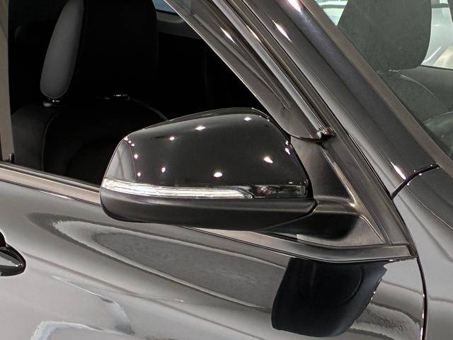 Ｘ１ ｓＤｒｉｖｅ　１８ｉ　ｘライン　レザーシート　パワーリアゲート　ＬＥＤヘッドライト　１８インチアルミホイール　ＥＴＣ（32枚目）