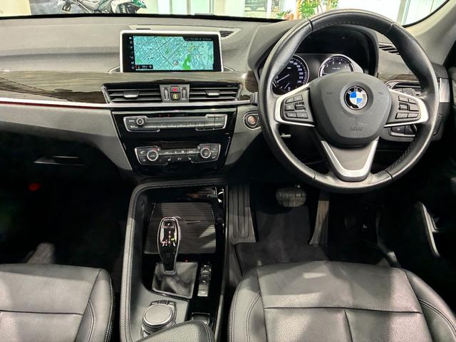 Ｘ１ 　レザーシート　パワーリアゲート　ＬＥＤヘッドライト　１８インチアルミホイール　ＡＣＣ　ＥＴＣ（2枚目）