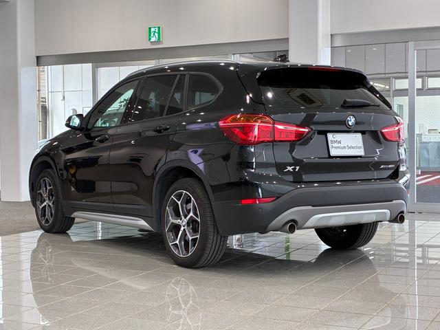 Ｘ１ 　レザーシート　パワーリアゲート　ＬＥＤヘッドライト　１８インチアルミホイール　ＡＣＣ　ＥＴＣ（3枚目）