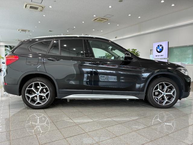 Ｘ１ 　レザーシート　パワーリアゲート　ＬＥＤヘッドライト　１８インチアルミホイール　ＡＣＣ　ＥＴＣ（4枚目）