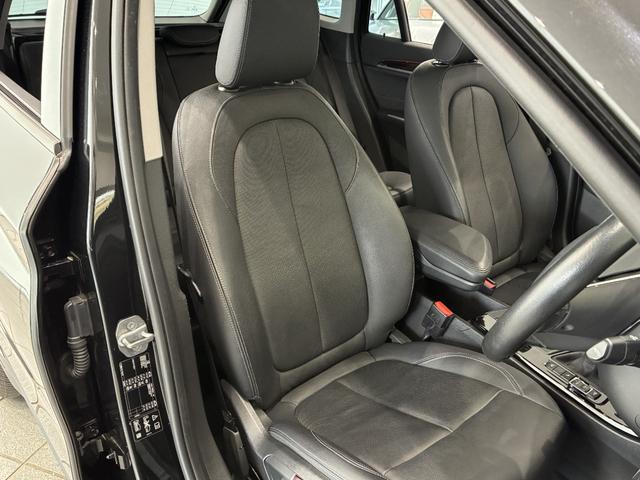 Ｘ１ 　レザーシート　パワーリアゲート　ＬＥＤヘッドライト　１８インチアルミホイール　ＡＣＣ　ＥＴＣ（23枚目）