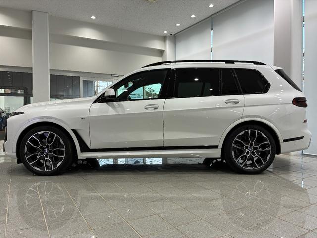 Ｘ７ ｘＤｒｉｖｅ　４０ｄ　Ｍスポーツ　全国２年保証　パノラマガラスサンルーフ　レザーシート　フルセグＴＶチューナー　パワーリアゲート　ＬＥＤヘッドライト　２２インチアルミホイール　ＡＣＣ　ＥＴＣ（5枚目）