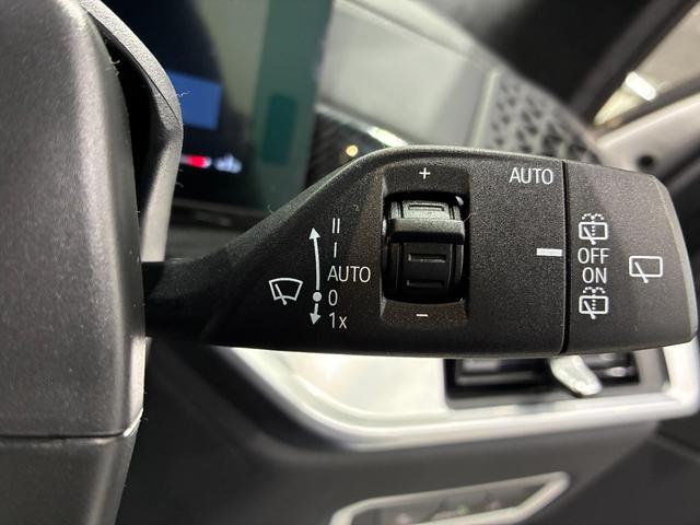 Ｘ７ ｘＤｒｉｖｅ　４０ｄ　Ｍスポーツ　全国２年保証　パノラマガラスサンルーフ　レザーシート　フルセグＴＶチューナー　パワーリアゲート　ＬＥＤヘッドライト　２２インチアルミホイール　ＡＣＣ　ＥＴＣ（17枚目）