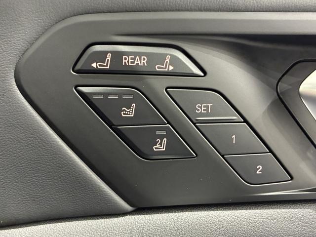 Ｘ７ ｘＤｒｉｖｅ　４０ｄ　Ｍスポーツ　全国２年保証　パノラマガラスサンルーフ　レザーシート　フルセグＴＶチューナー　パワーリアゲート　ＬＥＤヘッドライト　２２インチアルミホイール　ＡＣＣ　ＥＴＣ（35枚目）