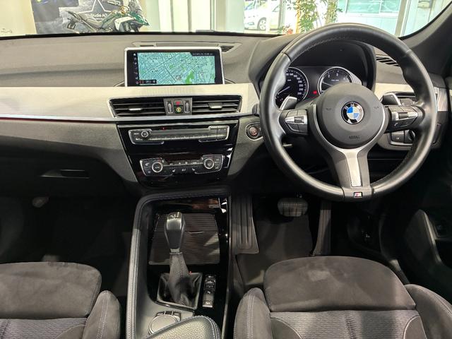 Ｘ１ ｘＤｒｉｖｅ　１８ｄ　Ｍスポーツ　ハーフレザーシート　パワーリアゲート　リアカメラ　ＬＥＤヘッドライト　１９インチアルミホイール　ＥＴＣ（2枚目）