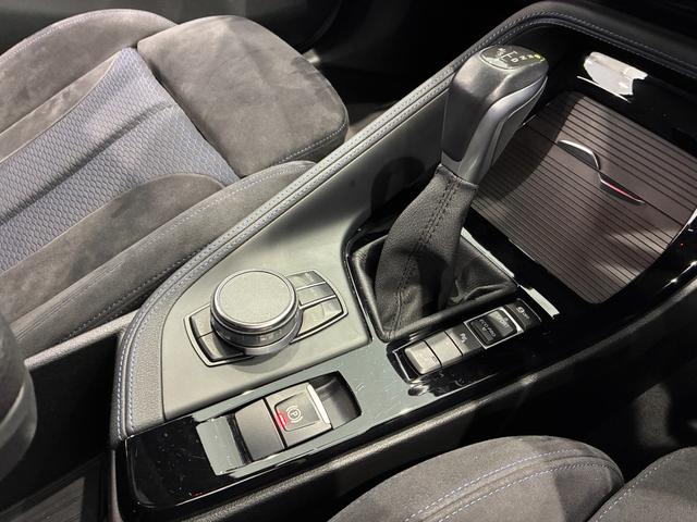 Ｘ１ ｘＤｒｉｖｅ　１８ｄ　Ｍスポーツ　ハーフレザーシート　パワーリアゲート　リアカメラ　ＬＥＤヘッドライト　１９インチアルミホイール　ＥＴＣ（7枚目）