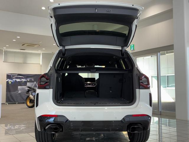 Ｘ３ Ｍ４０ｄ　全国２年保証　レザーシート　フルセグＴＶチューナー　パワーリアゲート　ＬＥＤヘッドライト　２１インチアルミホイールＡＣＣ　ＥＴＣ（37枚目）