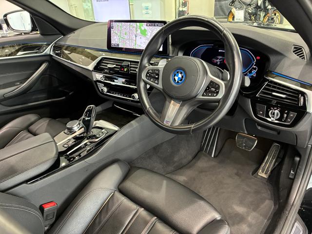 ５シリーズ ５３０ｅ　Ｍスポーツ　全国２年保証　レザーシート　フルセグＴＶチューナー　ヘッドアップディスプレイ　ＬＥＤヘッドライト　１９インチアルミホイール　ＡＣＣ　ＥＴＣ（21枚目）