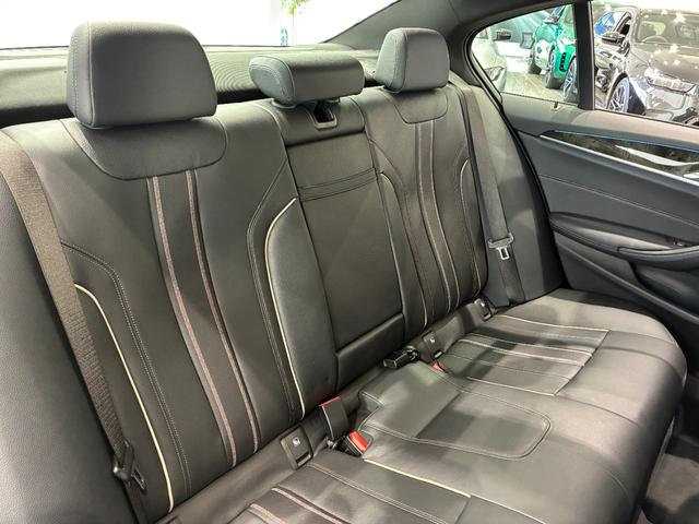 ５シリーズ ５３０ｅ　Ｍスポーツ　全国２年保証　レザーシート　フルセグＴＶチューナー　ヘッドアップディスプレイ　ＬＥＤヘッドライト　１９インチアルミホイール　ＡＣＣ　ＥＴＣ（22枚目）
