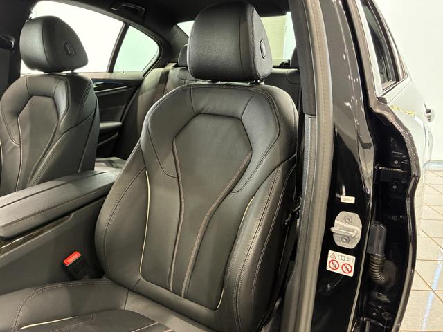 ５シリーズ ５３０ｅ　Ｍスポーツ　全国２年保証　レザーシート　フルセグＴＶチューナー　ヘッドアップディスプレイ　ＬＥＤヘッドライト　１９インチアルミホイール　ＡＣＣ　ＥＴＣ（24枚目）