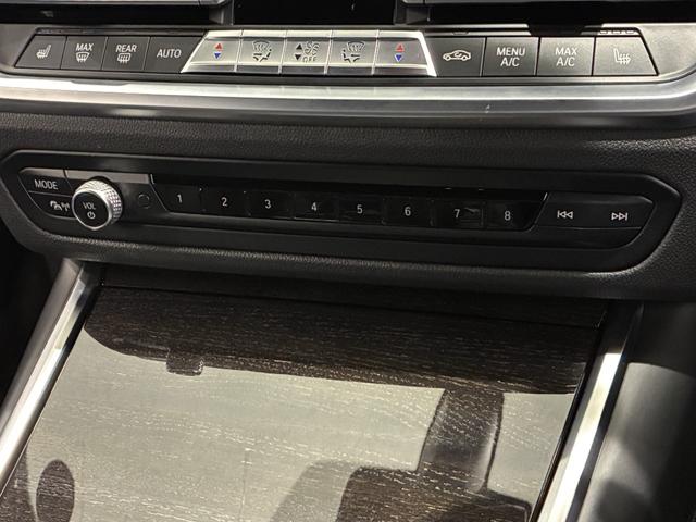 ３シリーズ ３３０ｉ　Ｍスポーツ　ファストトラックＰ　レザーシート　フルセグＴＶチューナー　パワーリアゲート　ＬＥＤヘッドライト　１９インチアルミホイール　ＡＣＣ　ＥＴＣ（20枚目）