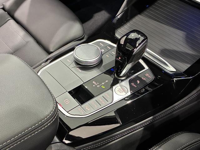 X4 xDrive 20d Mスポーツ 全国2年保証 パノラマガラスサンルーフ ハーマンカードンスピーカー レザーシート フルセグTVチューナー パワーリアゲート 20インチアルミホイール ACC ETC(7枚目)