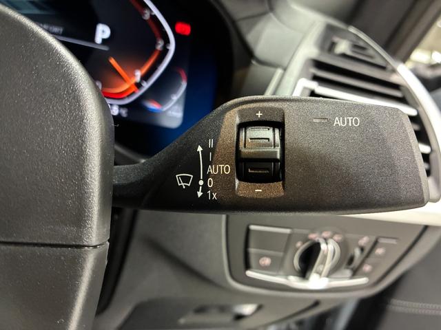 X4 xDrive 20d Mスポーツ 全国2年保証 パノラマガラスサンルーフ ハーマンカードンスピーカー レザーシート フルセグTVチューナー パワーリアゲート 20インチアルミホイール ACC ETC(17枚目)