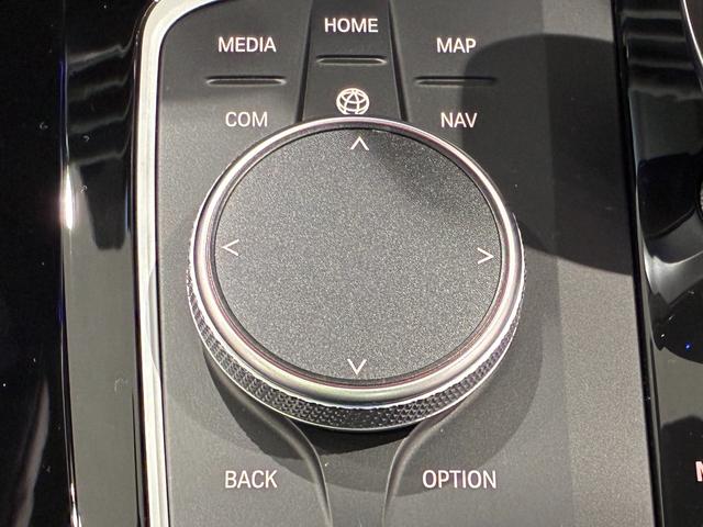 X4 xDrive 20d Mスポーツ 全国2年保証 パノラマガラスサンルーフ ハーマンカードンスピーカー レザーシート フルセグTVチューナー パワーリアゲート 20インチアルミホイール ACC ETC(18枚目)