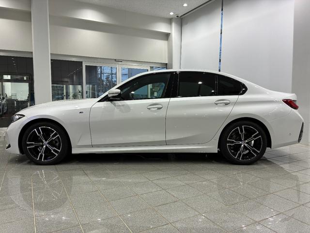 3シリーズ 320d xDrive Mスポーツ 全国2年保証 レザーシートパワーリアゲート LEDヘッドライト 18インチアルミホイール ACC ETC(5枚目)