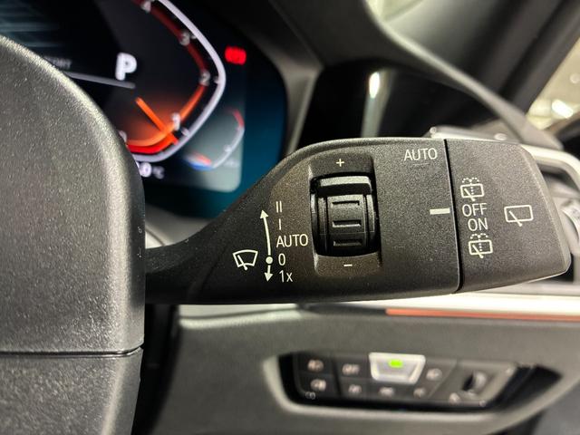 ３シリーズ ３２０ｄ　ｘＤｒｉｖｅツーリング　Ｍスポーツ　ガラスサンルーフ　ハーフレザーシート　パワーリアゲート　ＬＥＤヘッドライト　１８インチアルミホイール　ＡＣＣ　ＥＴＣ（17枚目）