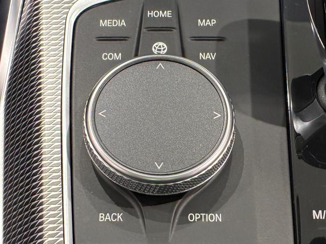 ３シリーズ ３２０ｄ　ｘＤｒｉｖｅツーリング　Ｍスポーツ　ガラスサンルーフ　ハーフレザーシート　パワーリアゲート　ＬＥＤヘッドライト　１８インチアルミホイール　ＡＣＣ　ＥＴＣ（18枚目）